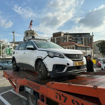 קניית רכבים לפירוק